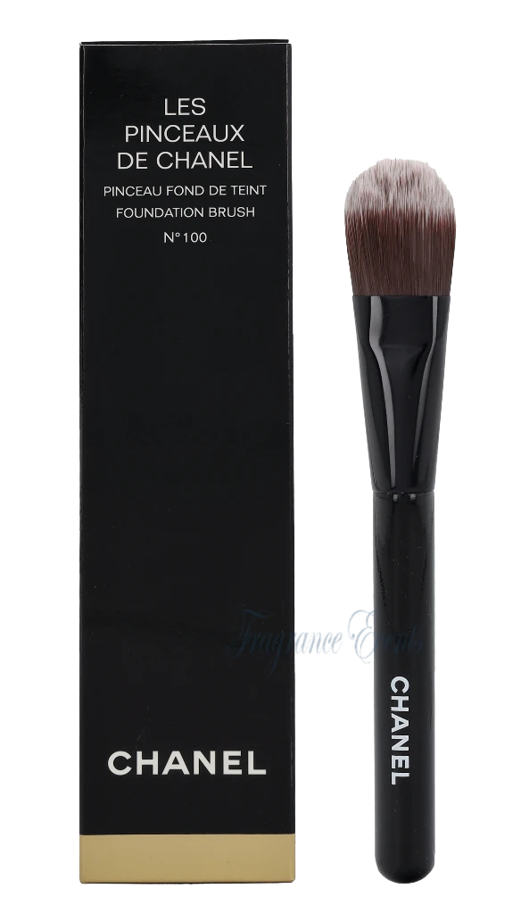 Chanel Les Pinceaux Foundation Brush